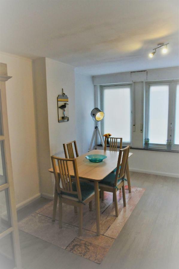 Komthuis Apartment บลังเคนเบอร์เก ภายนอก รูปภาพ