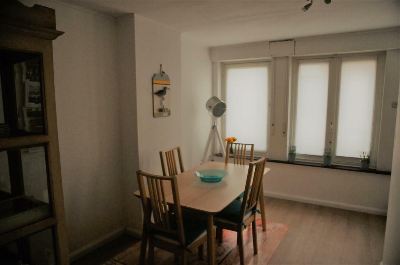 Komthuis Apartment บลังเคนเบอร์เก ภายนอก รูปภาพ