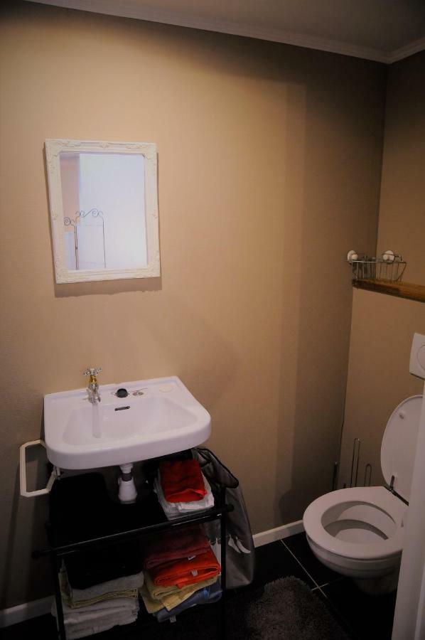 Komthuis Apartment บลังเคนเบอร์เก ภายนอก รูปภาพ